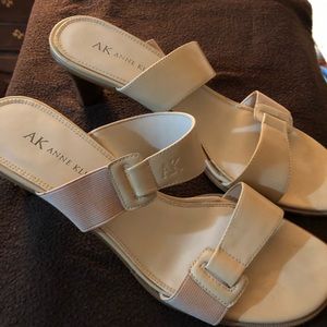 Anne Klein Cute slip on heels